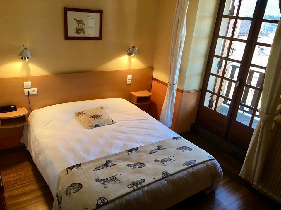 Hotel La Clairiere Chambon-sur-Dolore Kültér fotó